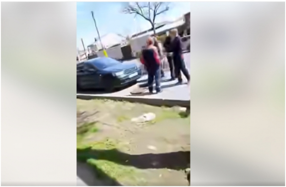 Լարված իրավիճակ․ Աթոյան 19 հասցեում դիտահորը խցանված է (տեսանյութ)